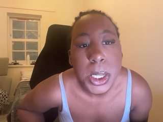 choclatebunnycake's CamSoda show and profile
