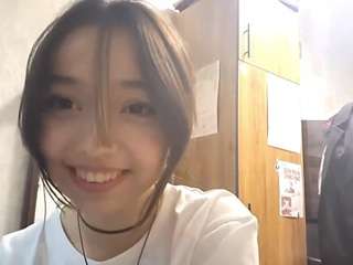 cleotildehamiton Live Webcam on {site_name}