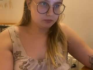 jacywinslat's CamSoda show and profile