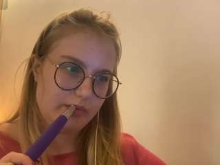 jacywinslat's CamSoda show and profile