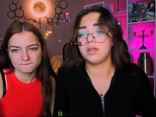  leona-light chat room