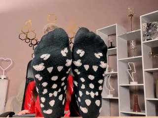  leona-light chat room