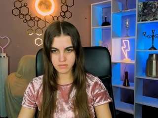 leona-light Live Webcam on CamSoda