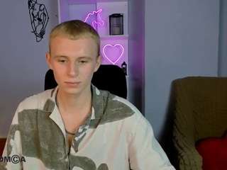 leona-light Live Webcam on CamSoda