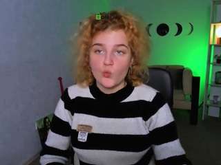  leona-light chat room