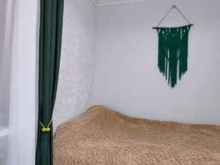  lilliadeneen chat room