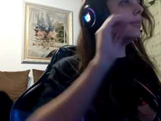 maisiegrate webcam model