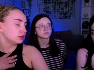 Mira-muah live sex