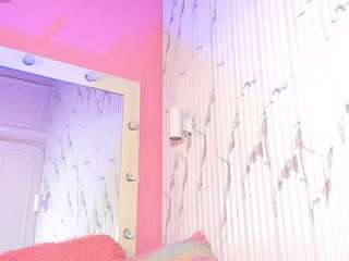 missdionne-curly webcam