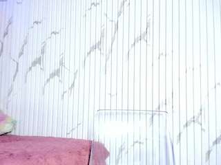 missdionne-curly Live Webcam on CamSoda