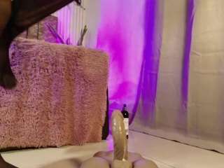 missdionne-curly webcam