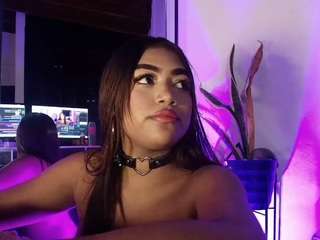 missdionne-curly webcam