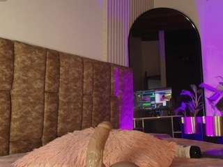 missdionne-curly webcam