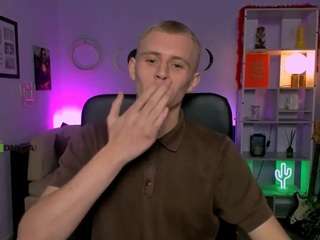 rafael-bien, male webcam model,  years old, on live webcam