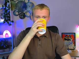 rafael-bien's CamSoda show and profile