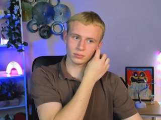 rafael-bien's CamSoda show and profile