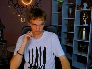 rafael-bien's CamSoda show and profile