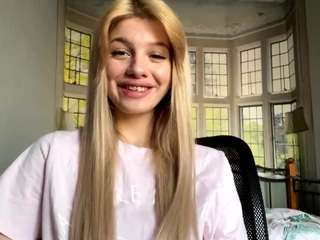 rhondaplott webcam camsoda model stream image