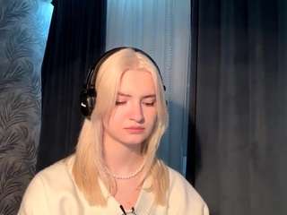 simonaaguada Live Webcam on CamSoda