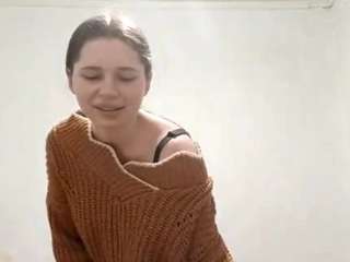 tasiamariacher, female webcam model,  years old, on live webcam