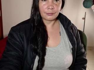 vivian-milf-paint webcam