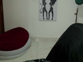 vivian-milf-paint webcam