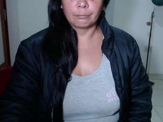 vivian-milf-paint webcam