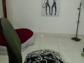 vivian-milf-paint webcam