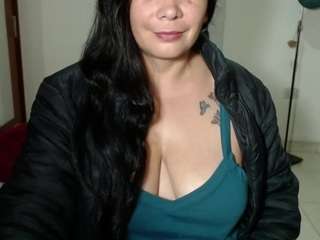vivian-milf-paint