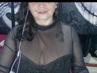 vivian-milf-paint live webcam show