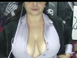vivian-milf-paint
