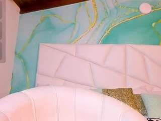 alexxacoopeer's CamSoda show and profile