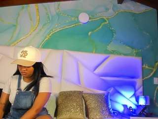 alexxacoopeer's CamSoda show and profile