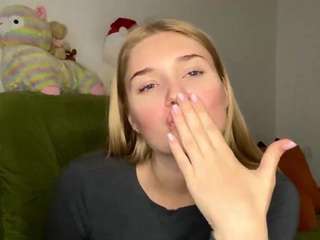 elainekiang Live Webcam on CamSoda