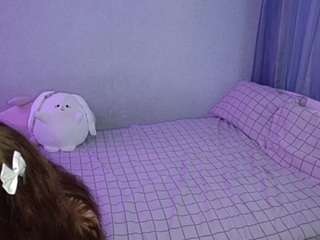 krystensveum Striptease live webcam