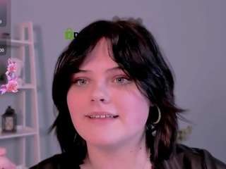 lika-pop's CamSoda show and profile