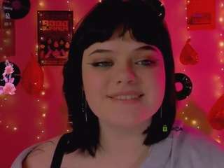 lika-pop's CamSoda show and profile