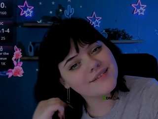 lika-pop's CamSoda show and profile