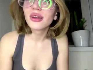 loreneevanchyk webcam model