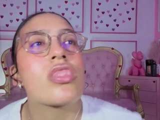 tamara-brown-t's CamSoda show and profile