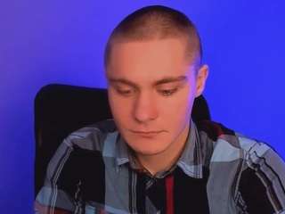 thomas-crow Live Webcam on {site_name}