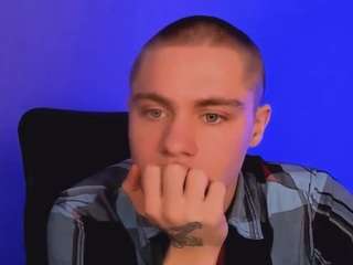 thomas-crow Live Webcam on {site_name}