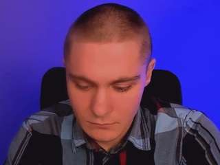 thomas-crow Live Webcam on {site_name}