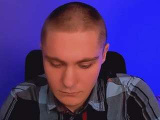 thomas-crow Live Webcam on {site_name}