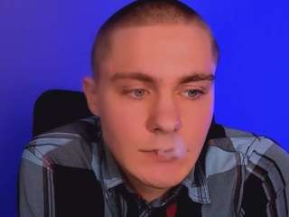 thomas-crow Live Webcam on {site_name}