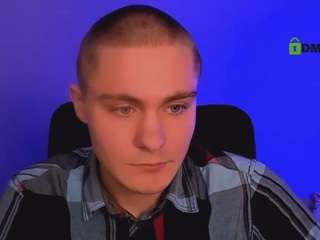 thomas-crow Live Webcam on {site_name}