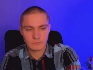 thomas-crow Live Webcam on {site_name}