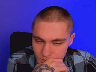 thomas-crow Live Webcam on {site_name}