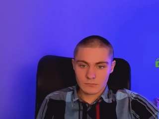 thomas-crow Live Webcam on {site_name}