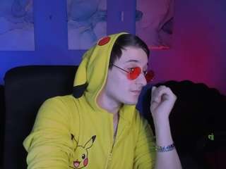 thomas-crow Live Webcam on CamSoda